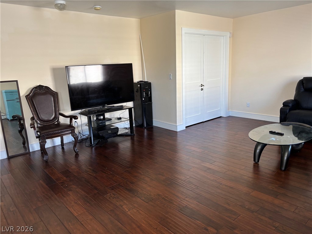 8853 Winter Sky Avenue Las Vegas NV 89148