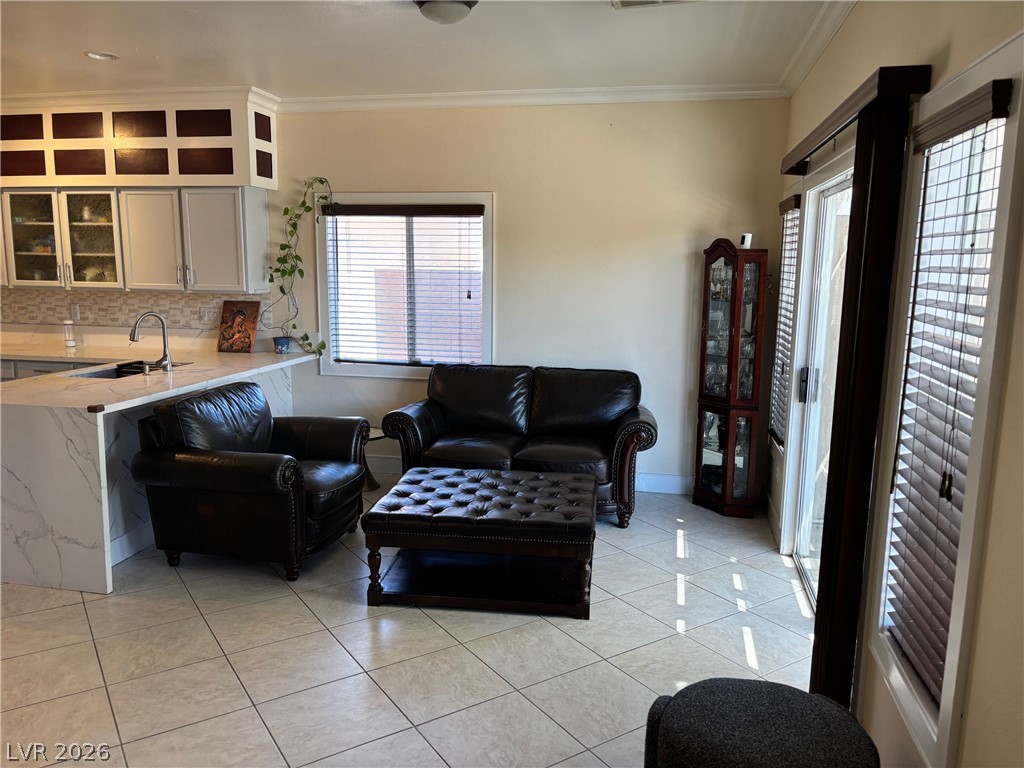8853 Winter Sky Avenue Las Vegas NV 89148