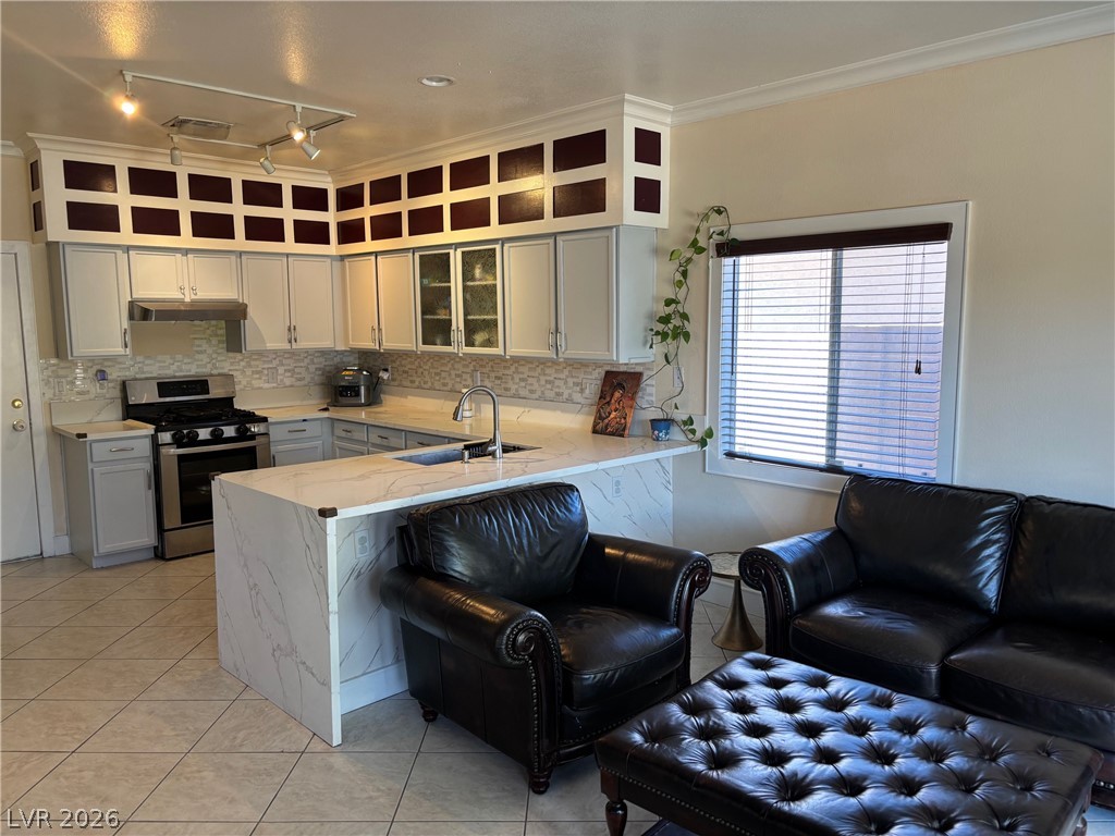8853 Winter Sky Avenue Las Vegas NV 89148