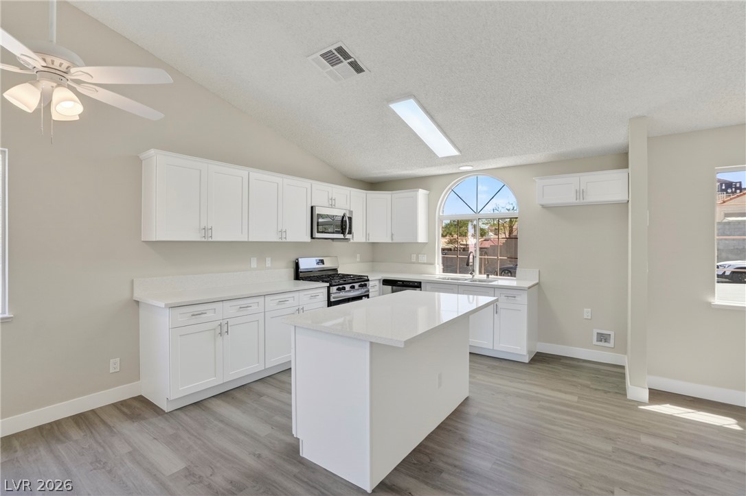 7256 Wayfarer Drive Las Vegas NV 89156