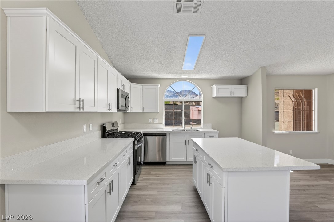 7256 Wayfarer Drive Las Vegas NV 89156