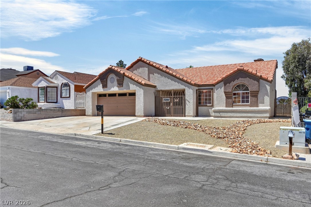 7256 Wayfarer Drive Las Vegas NV 89156