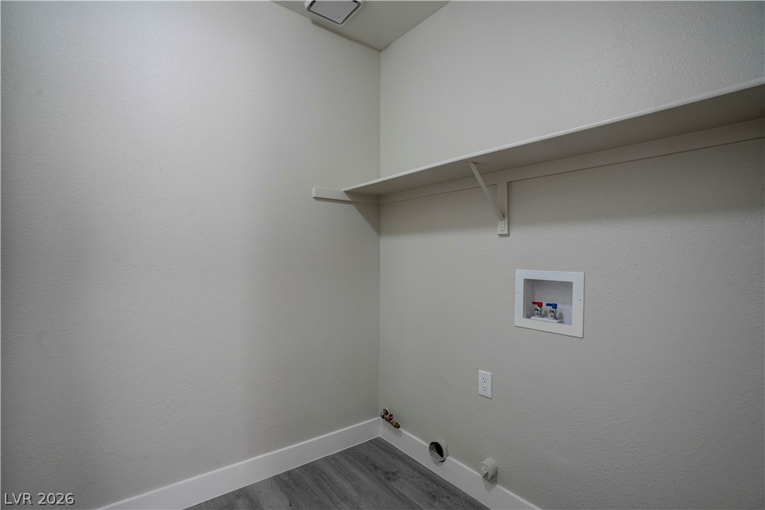 7256 Wayfarer Drive Las Vegas NV 89156