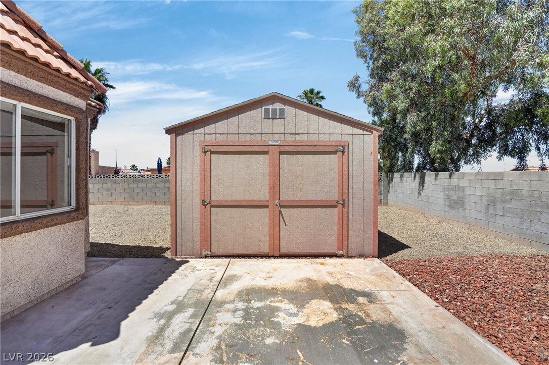 7256 Wayfarer Drive Las Vegas NV 89156
