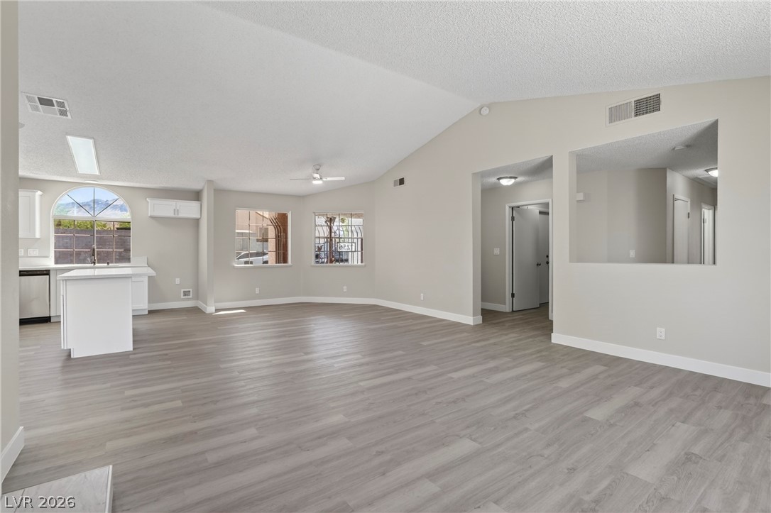 7256 Wayfarer Drive Las Vegas NV 89156