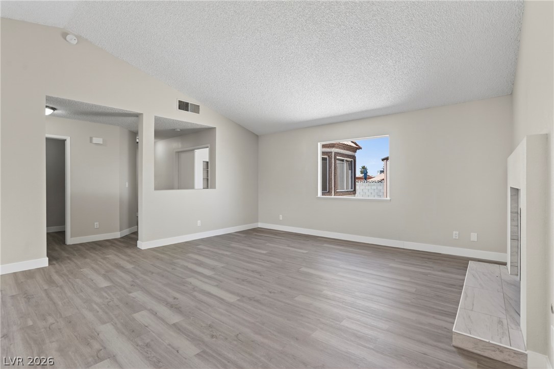 7256 Wayfarer Drive Las Vegas NV 89156