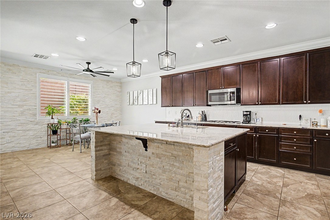 7385 Manse Ranch Avenue Las Vegas NV 89179