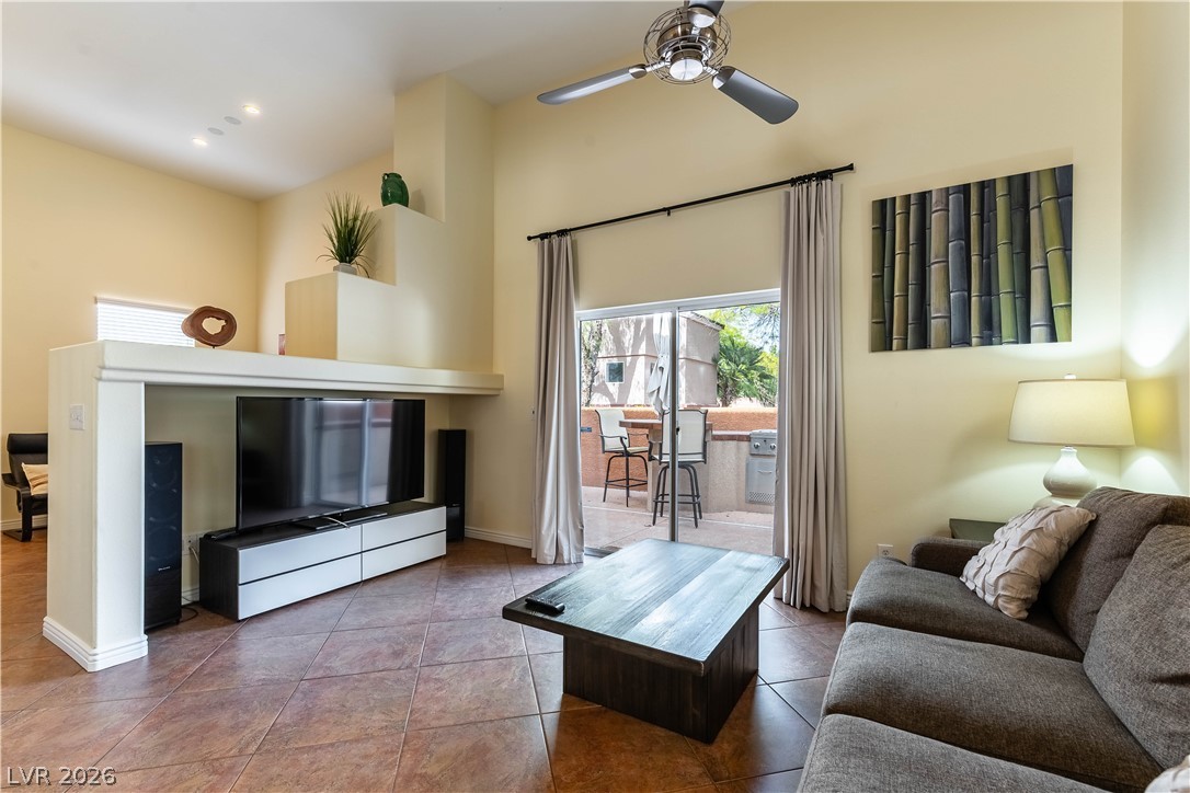 628 Chase Tree Street Las Vegas NV 89144
