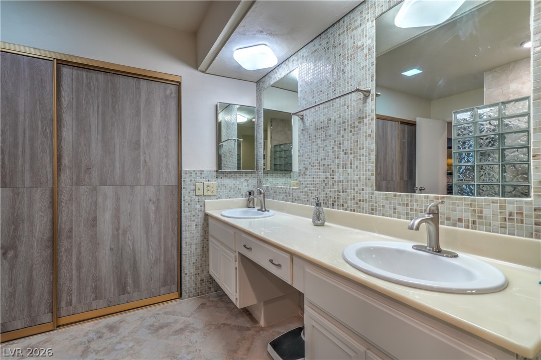 2531 La Cara Avenue Las Vegas NV 89121