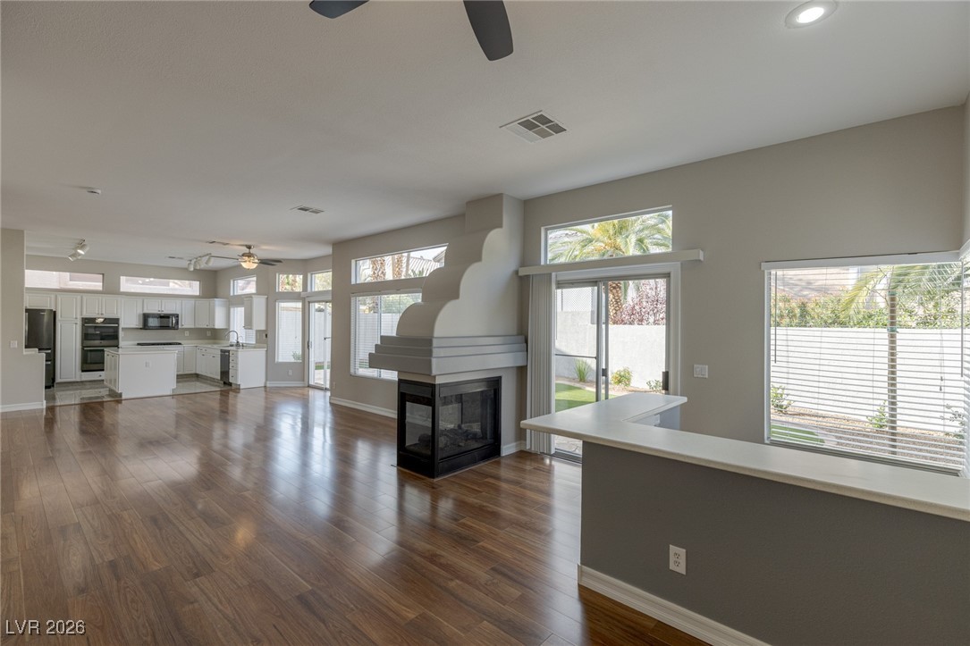2084 Eaglepath Circle Henderson NV 89074