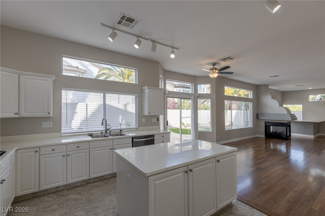 2084 Eaglepath Circle Henderson NV 89074