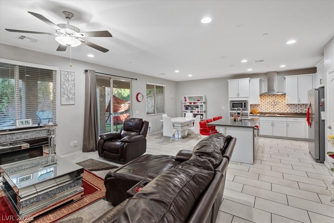936 Keesey Way Henderson NV 89052