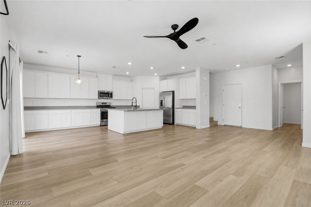 1623 Dakota Group Avenue North Las Vegas NV 89084