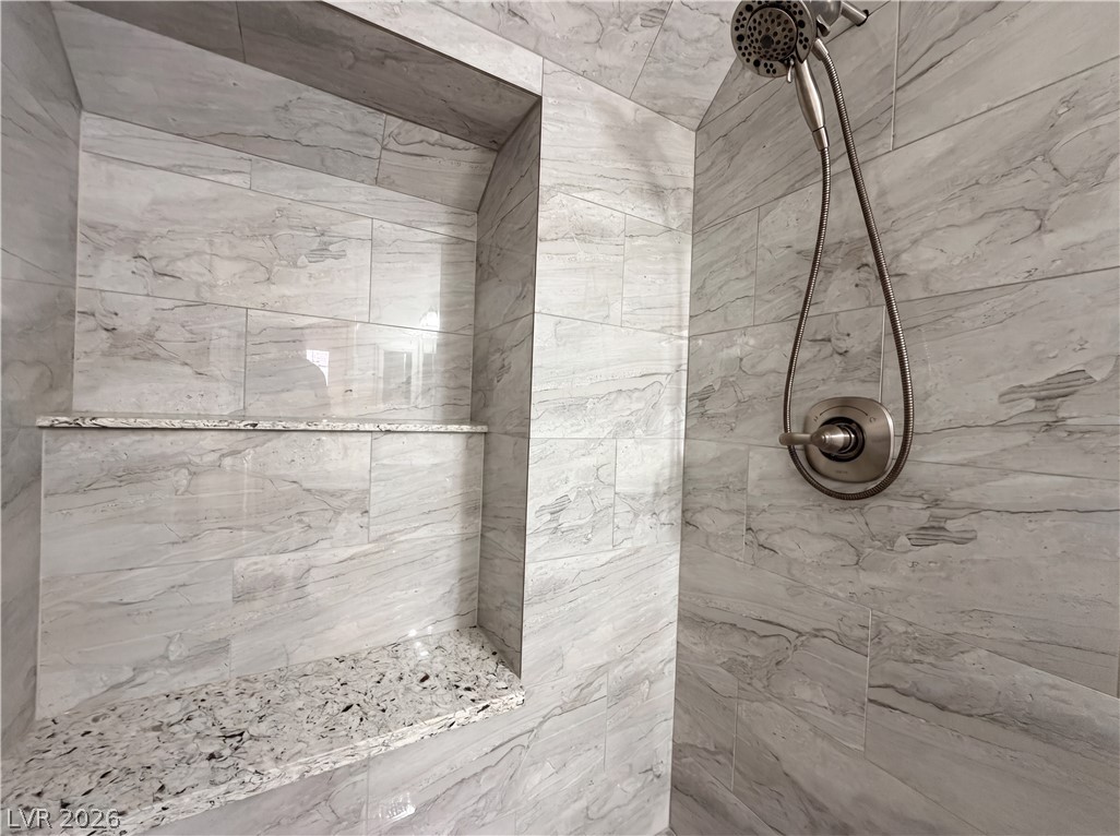 6335 Pavestone Las Vegas NV 89142