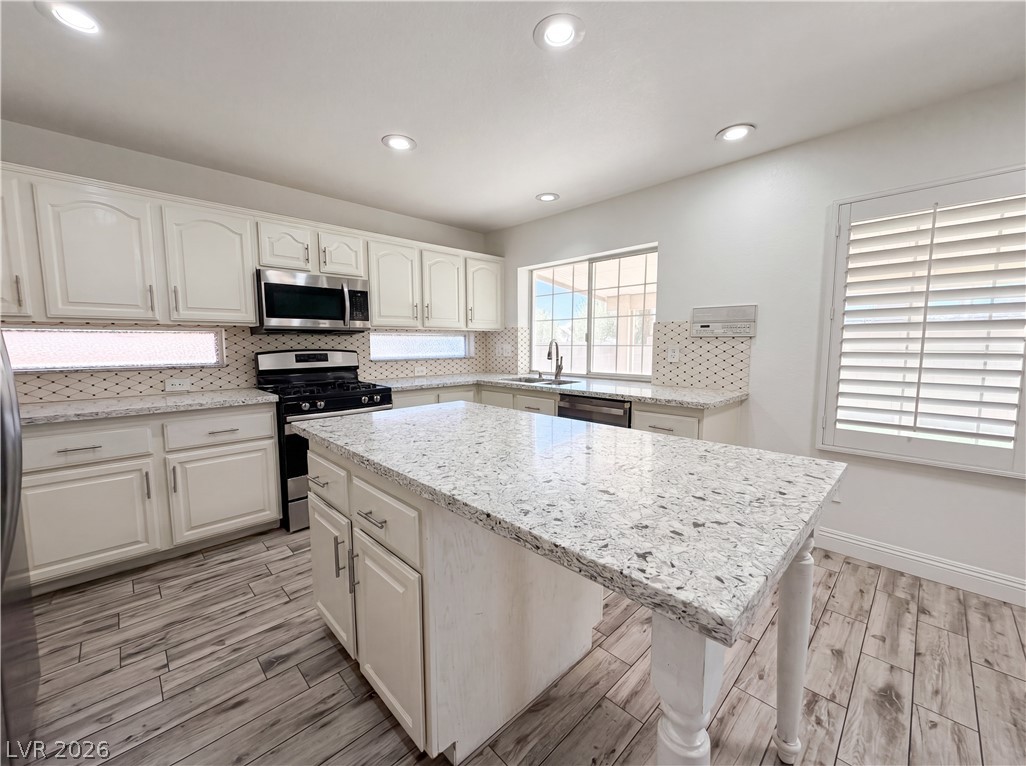 6335 Pavestone Las Vegas NV 89142