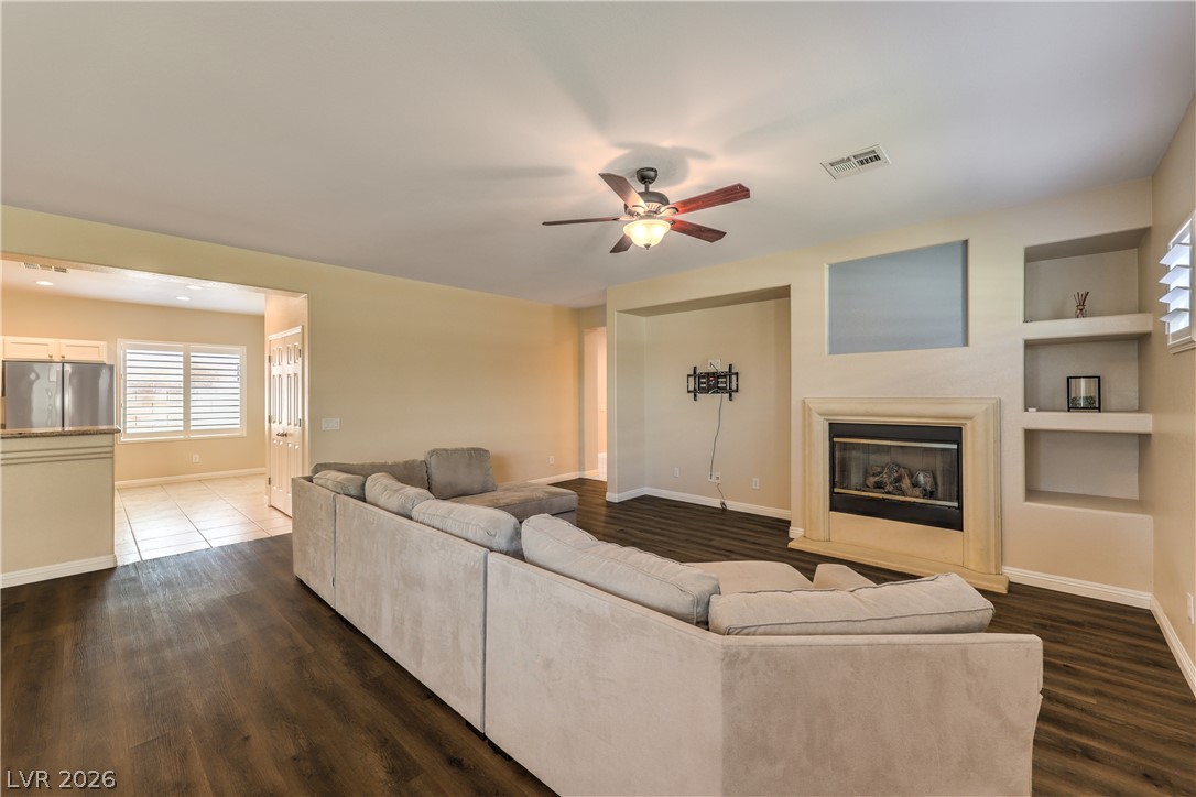 7148 Crescentville Avenue Las Vegas NV 89131