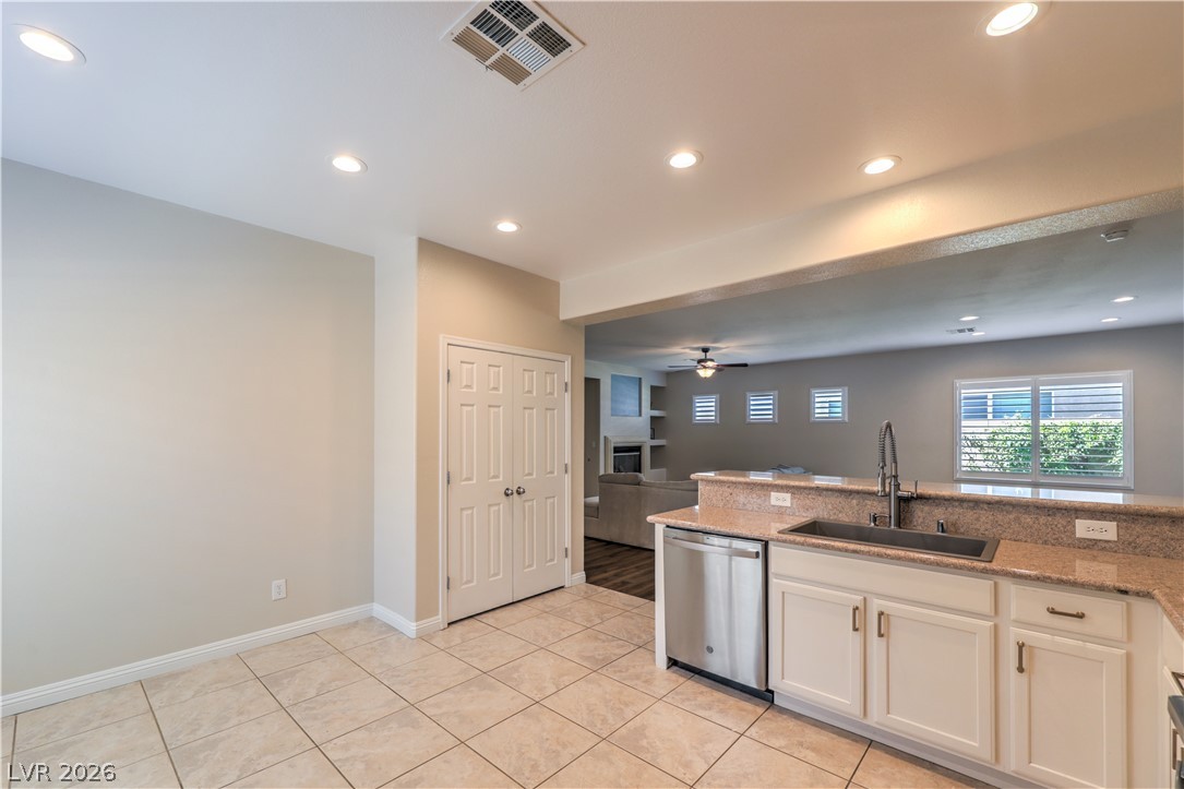 7148 Crescentville Avenue Las Vegas NV 89131