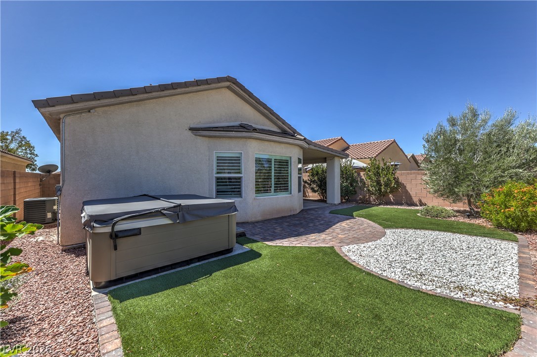 7148 Crescentville Avenue Las Vegas NV 89131