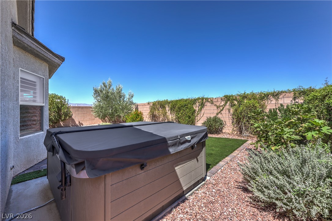 7148 Crescentville Avenue Las Vegas NV 89131