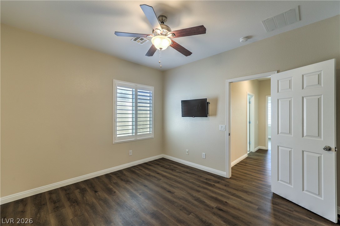 7148 Crescentville Avenue Las Vegas NV 89131
