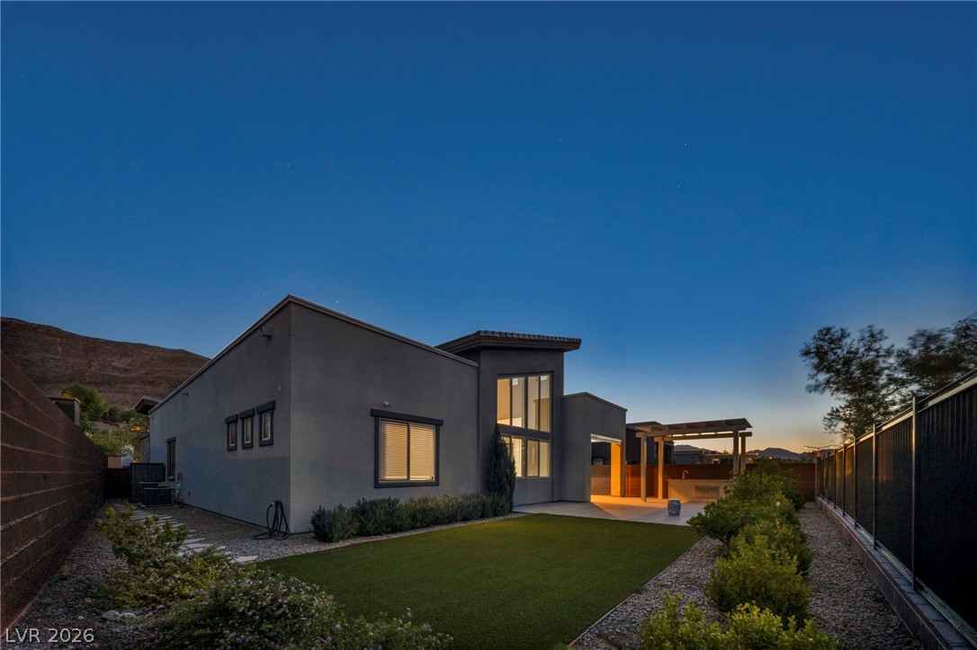 6184 Willow Rock Street Las Vegas NV 89135