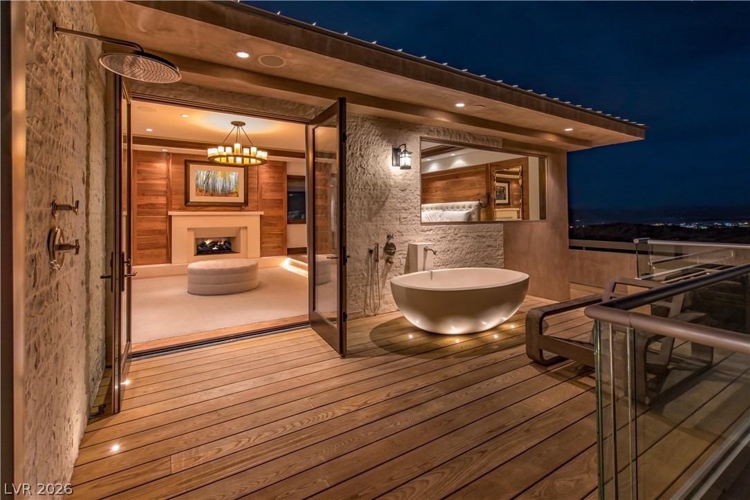 5 Promontory Pointe Lane Las Vegas NV 89135