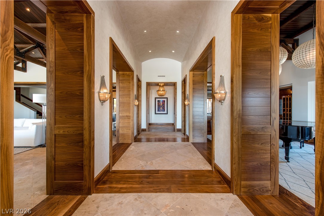 5 Promontory Pointe Lane Las Vegas NV 89135