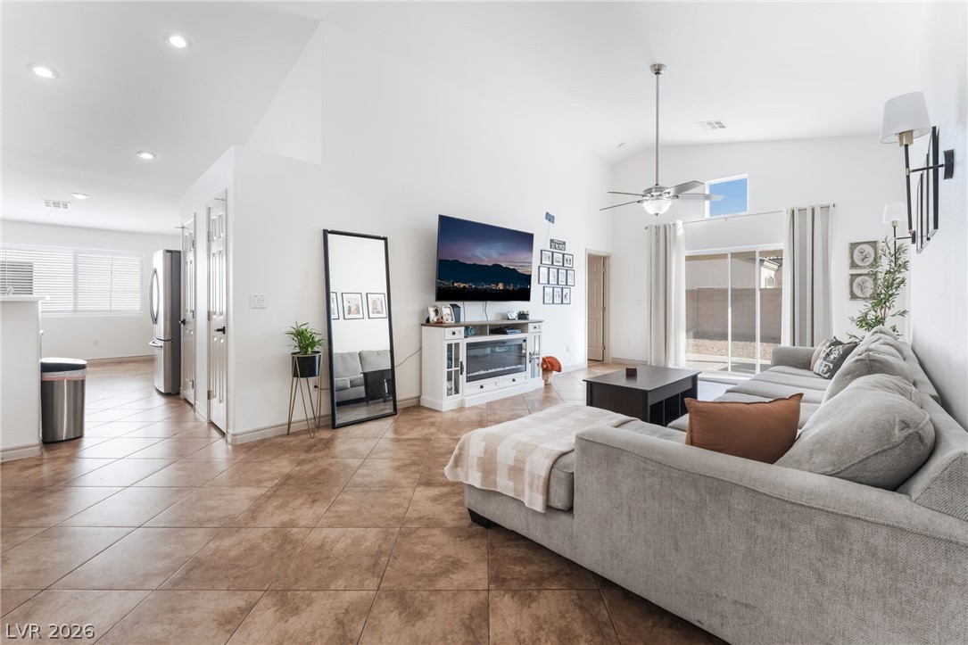 3729 Shimmering Creek Avenue North Las Vegas NV 89031