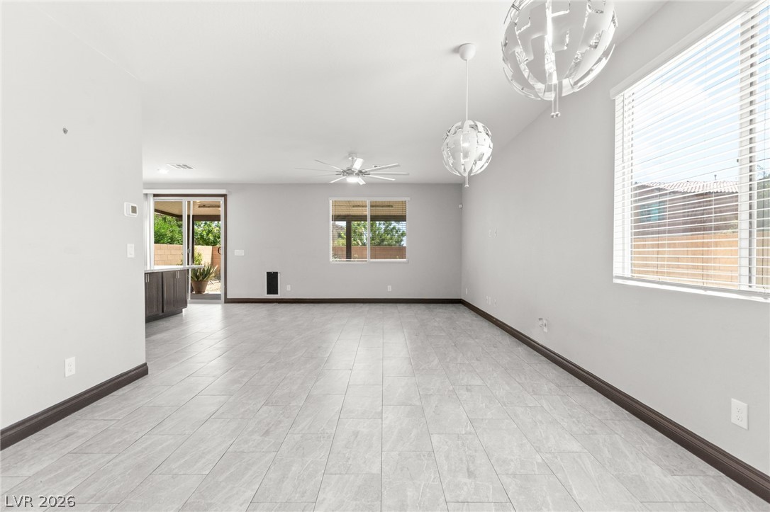983 Cliff Castle Avenue North Las Vegas NV 89081