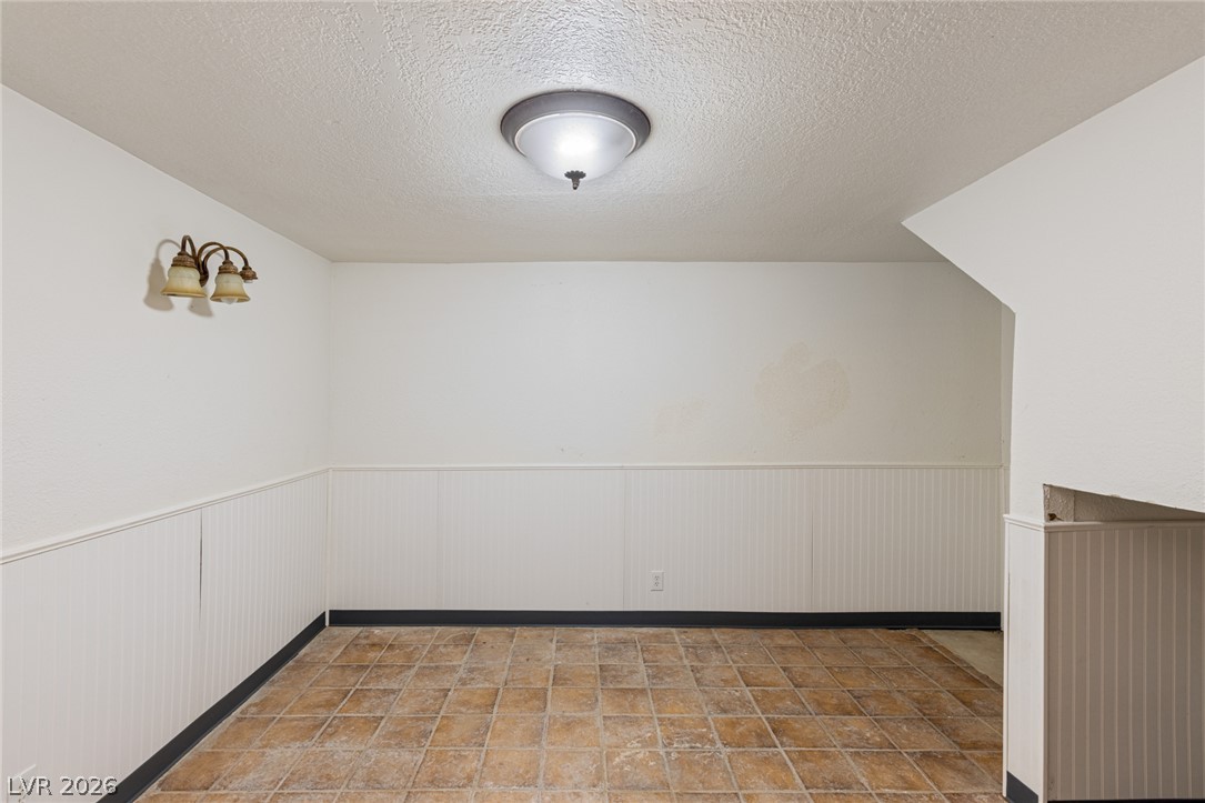 221 Dalmatian Lane Las Vegas NV 89107