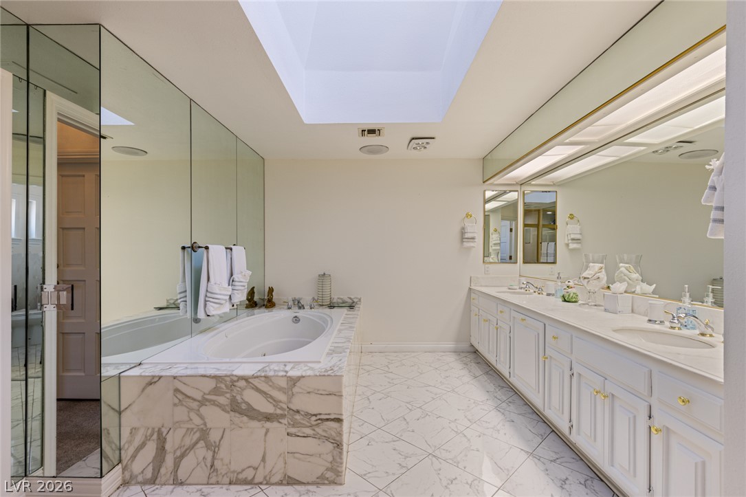 221 Dalmatian Lane Las Vegas NV 89107