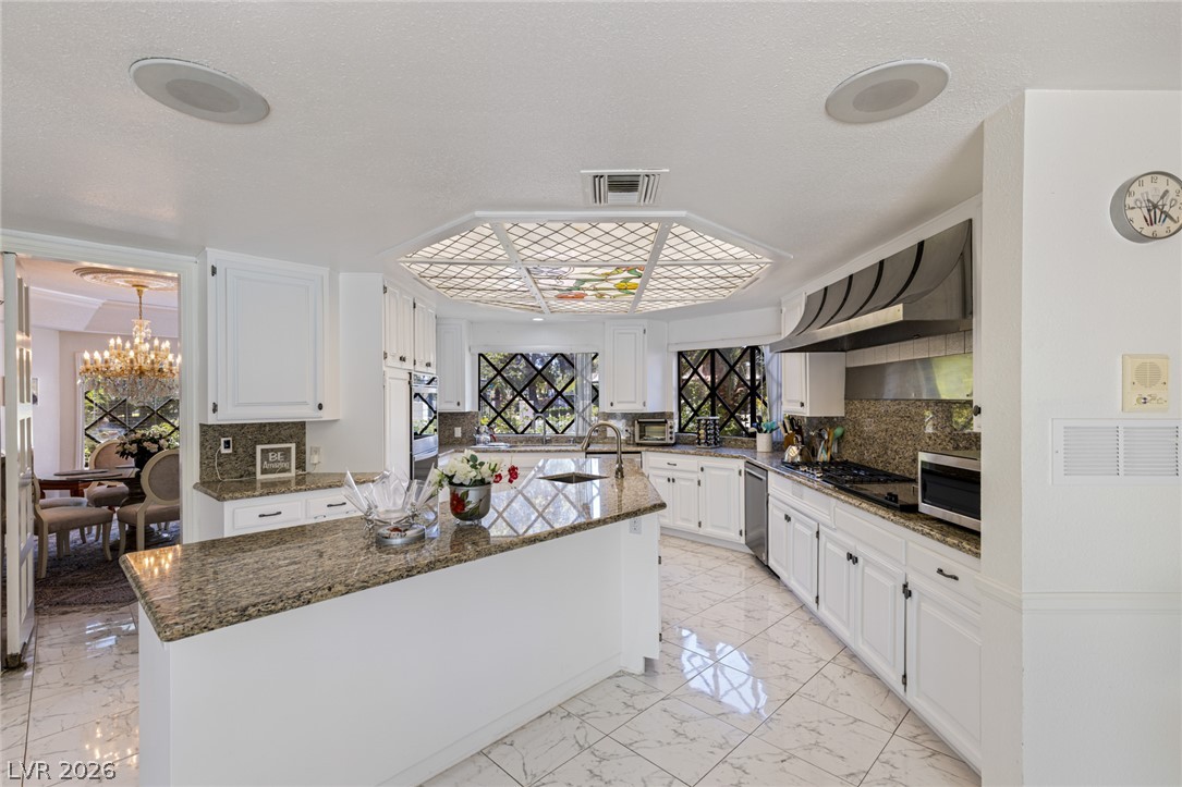 221 Dalmatian Lane Las Vegas NV 89107