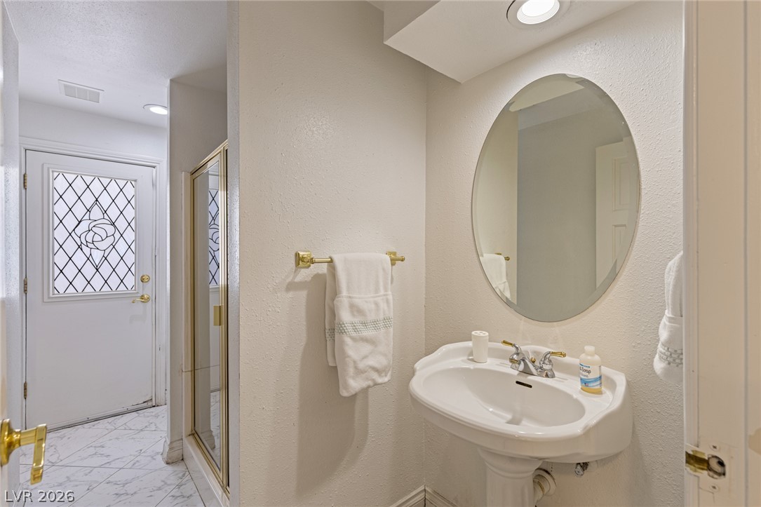 221 Dalmatian Lane Las Vegas NV 89107