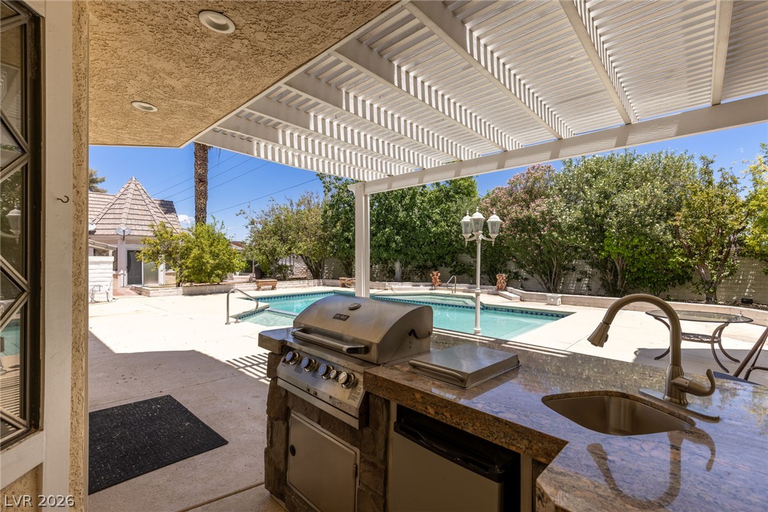 221 Dalmatian Lane Las Vegas NV 89107