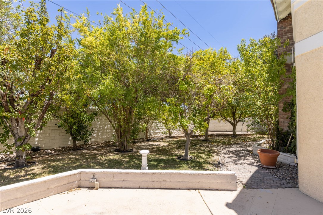 221 Dalmatian Lane Las Vegas NV 89107
