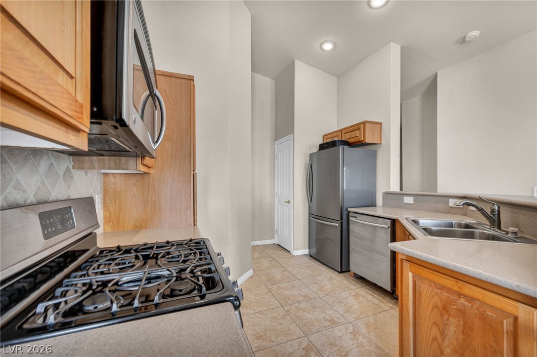 7112 Cabin Fever Street 101 Las Vegas NV 89149