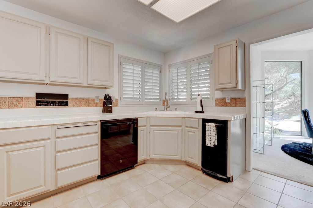 3238 Brookfield Drive Las Vegas NV 89120