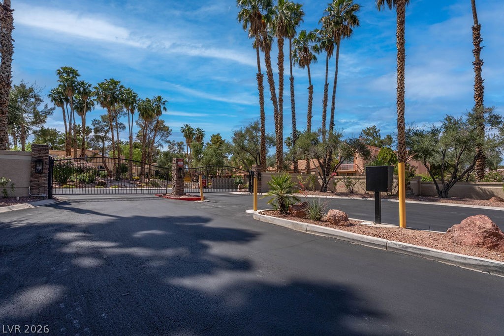 3238 Brookfield Drive Las Vegas NV 89120