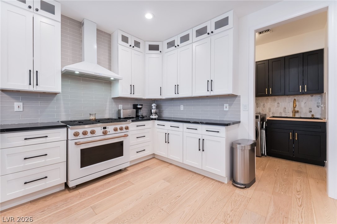 1920 Summer Palm Place 103 Las Vegas NV 89134
