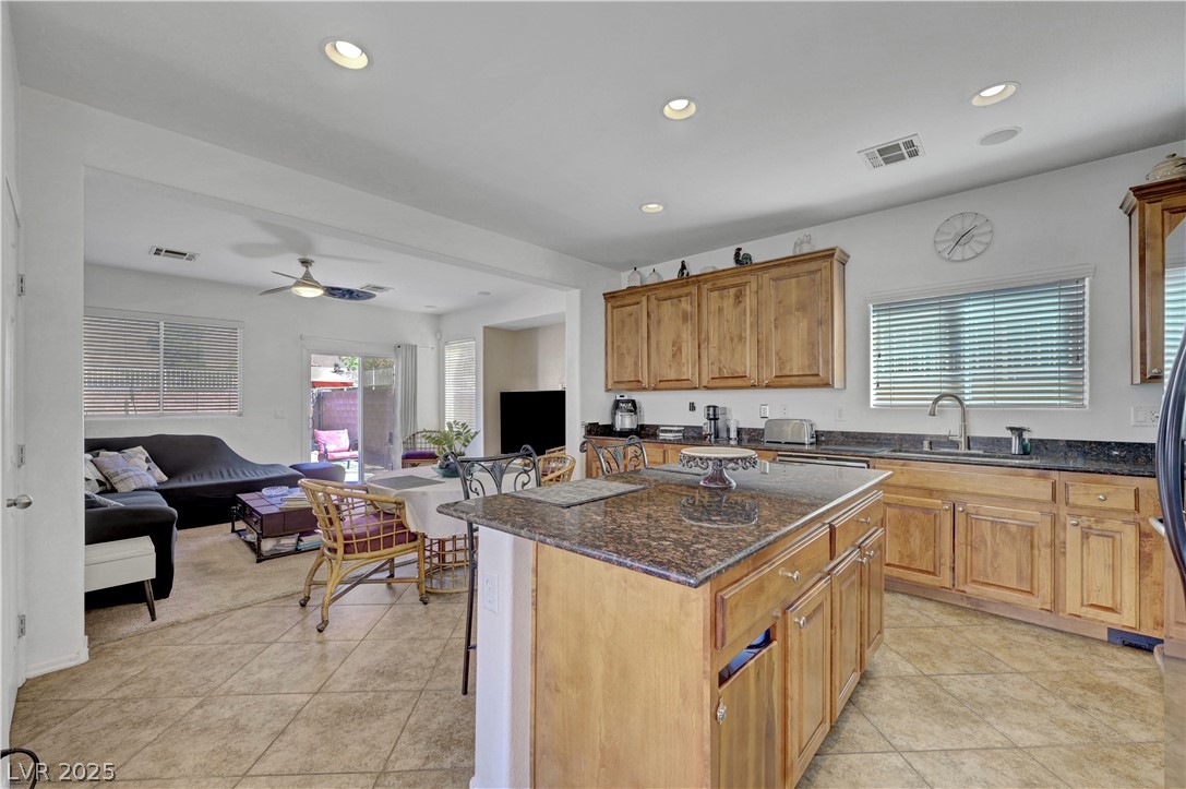 7384 Emerald Glow Street Las Vegas NV 89123