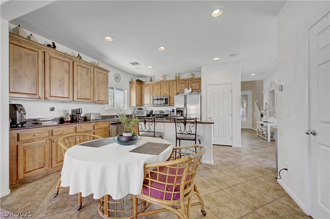 7384 Emerald Glow Street Las Vegas NV 89123