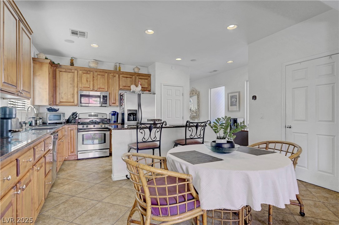 7384 Emerald Glow Street Las Vegas NV 89123
