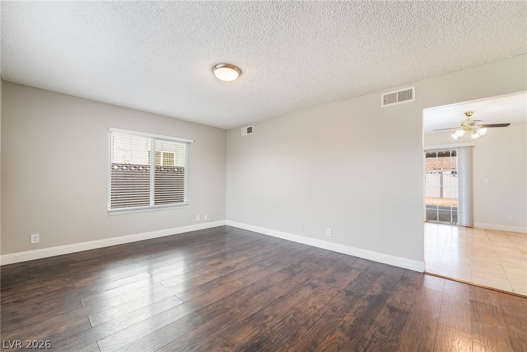 7048 Grasswood Drive Las Vegas NV 89147