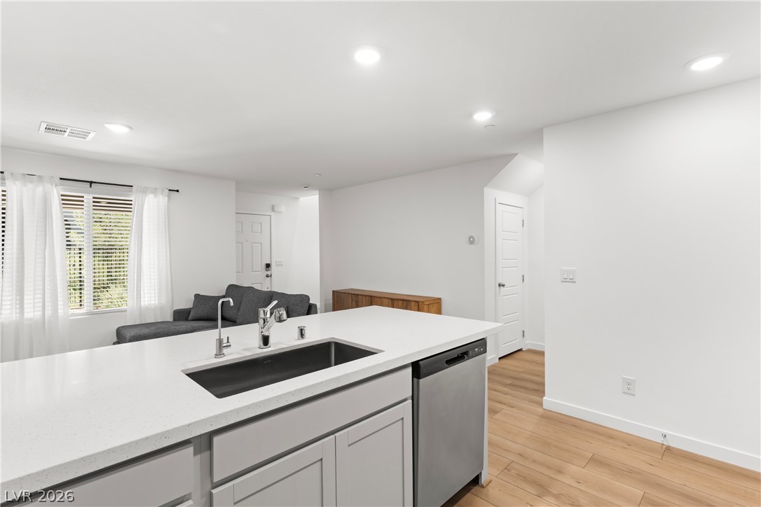 6308 Foxes Dale Street Las Vegas NV 89166