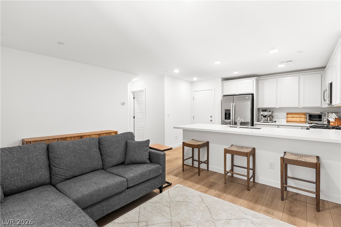 6308 Foxes Dale Street Las Vegas NV 89166