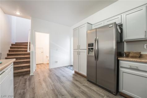 1228 Oak Village Avenue Las Vegas NV 89183