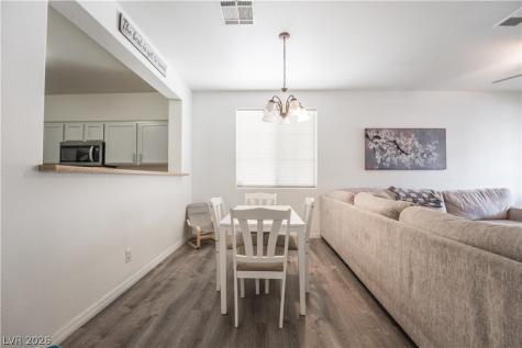 1228 Oak Village Avenue Las Vegas NV 89183