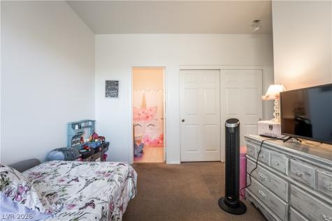 1228 Oak Village Avenue Las Vegas NV 89183