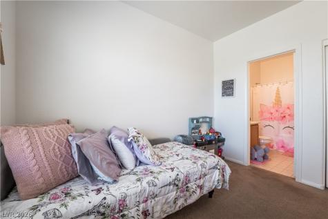 1228 Oak Village Avenue Las Vegas NV 89183