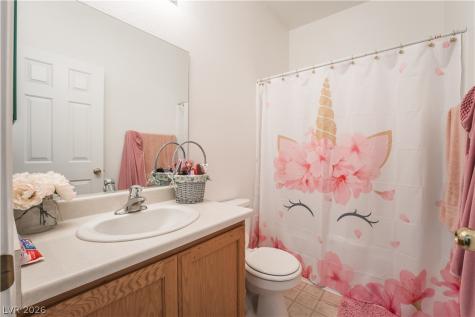 1228 Oak Village Avenue Las Vegas NV 89183